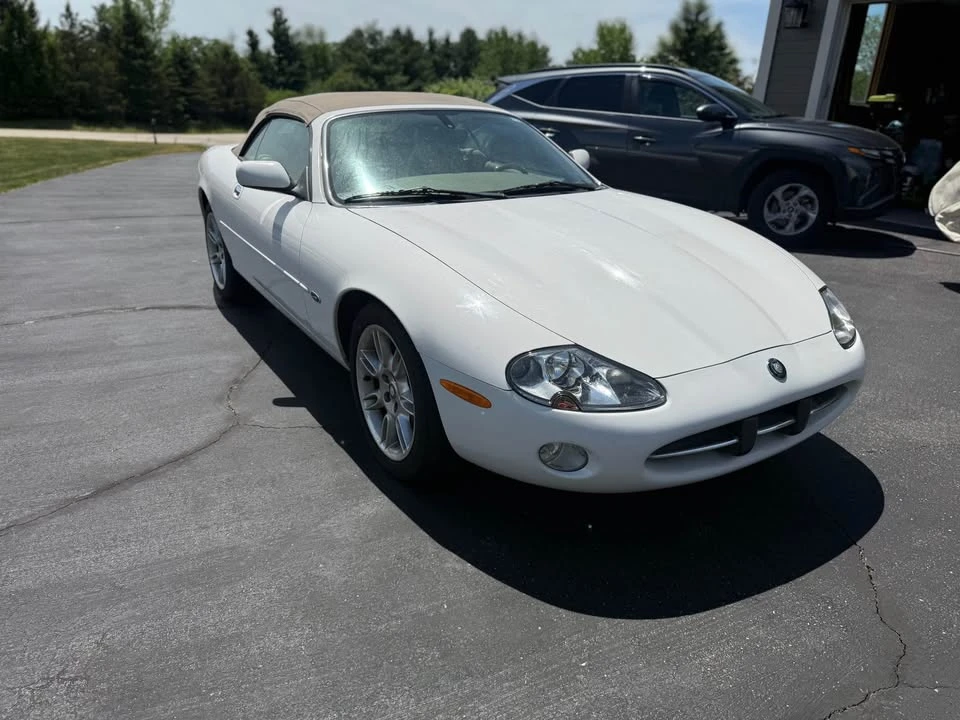 2001 Jaguar X100 XK8 - Image 2 of 6