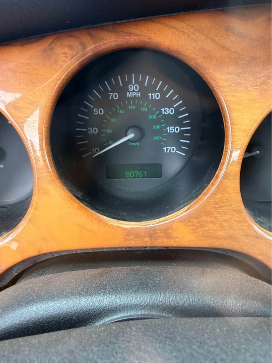 2001 Jaguar X100 XK8 - Image 7 of 8
