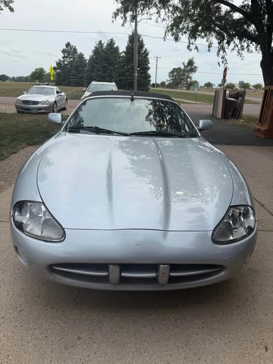 2001 Jaguar X100 XK8 - Image 4 of 8