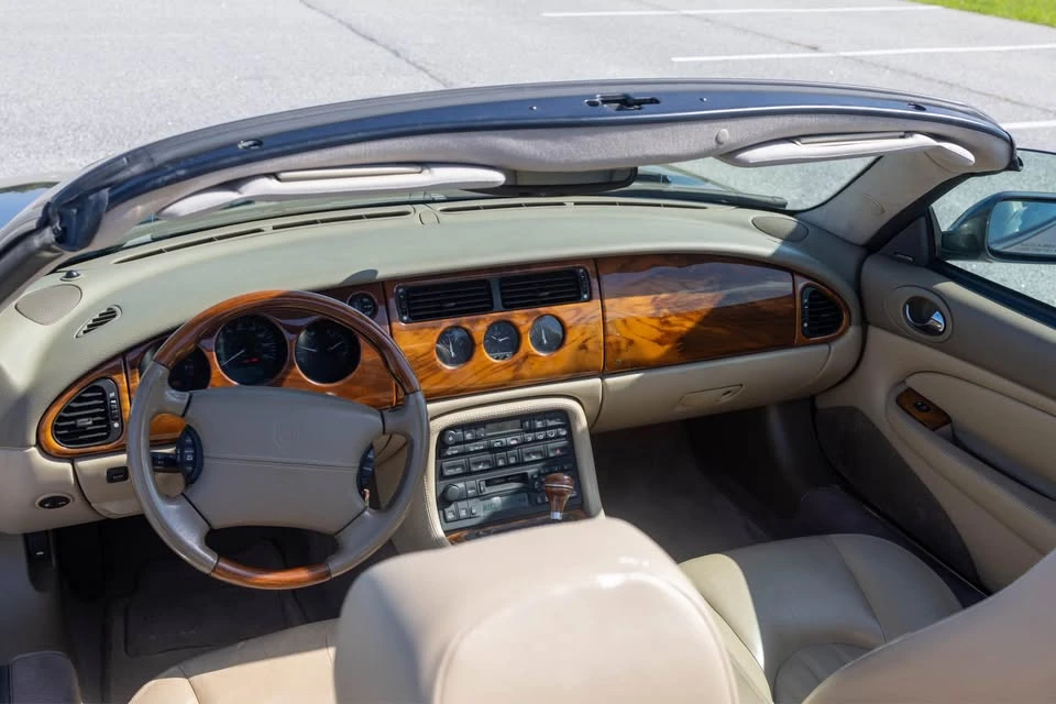 2001 Jaguar X100 XK8 - Image 7 of 19