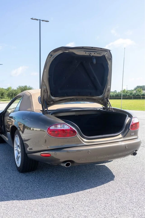 2001 Jaguar X100 XK8 - Image 8 of 19