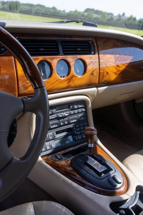 2001 Jaguar X100 XK8 - Image 9 of 19