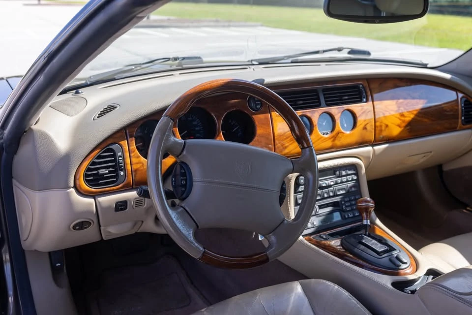 2001 Jaguar X100 XK8 - Image 10 of 19
