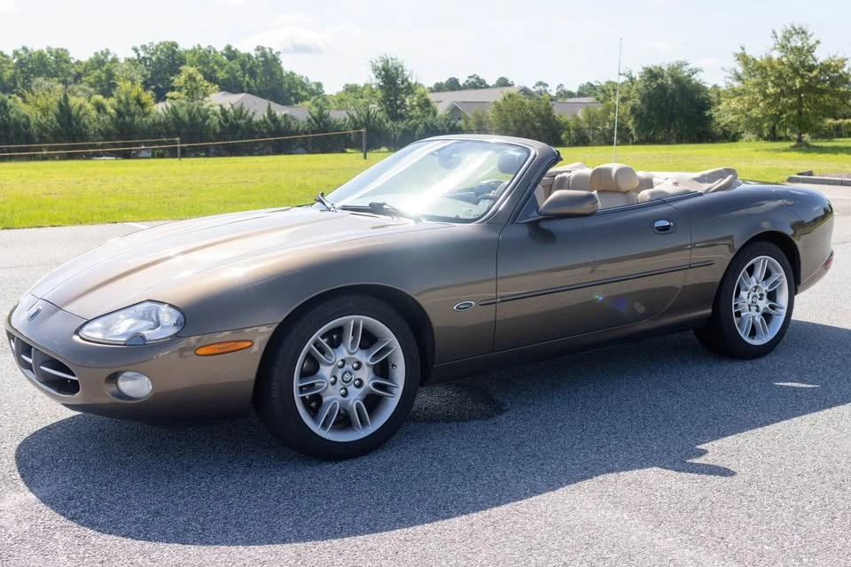 2001 Jaguar X100 XK8 - Image 5 of 19