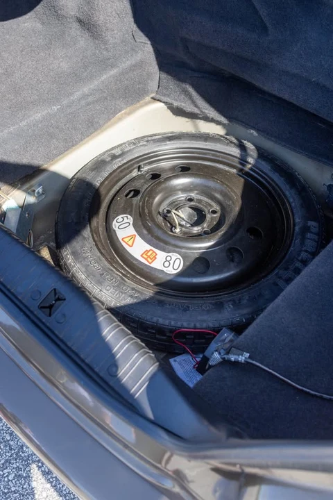2001 Jaguar X100 XK8 - Image 6 of 19