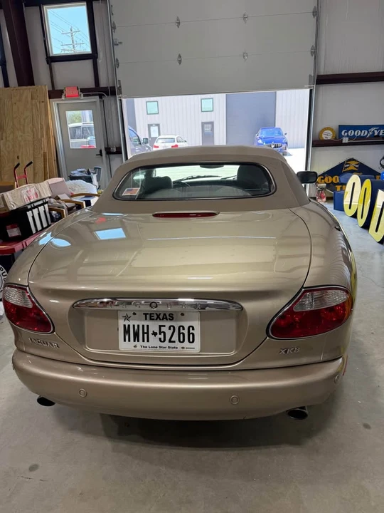 2001 Jaguar X100 XK8 - Image 8 of 14