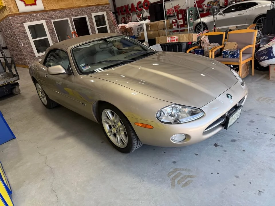 2001 Jaguar X100 XK8 - Image 5 of 14
