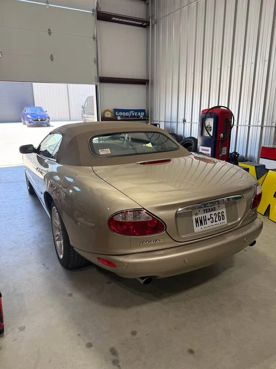 2001 Jaguar X100 XK8 - Image 9 of 14