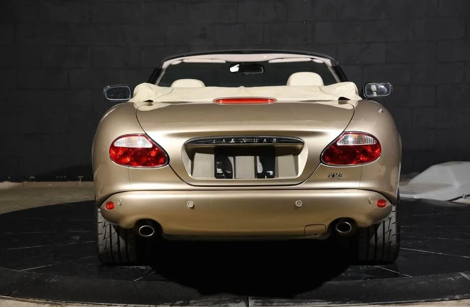 2001 Jaguar X100 XK8 - Image 5 of 13