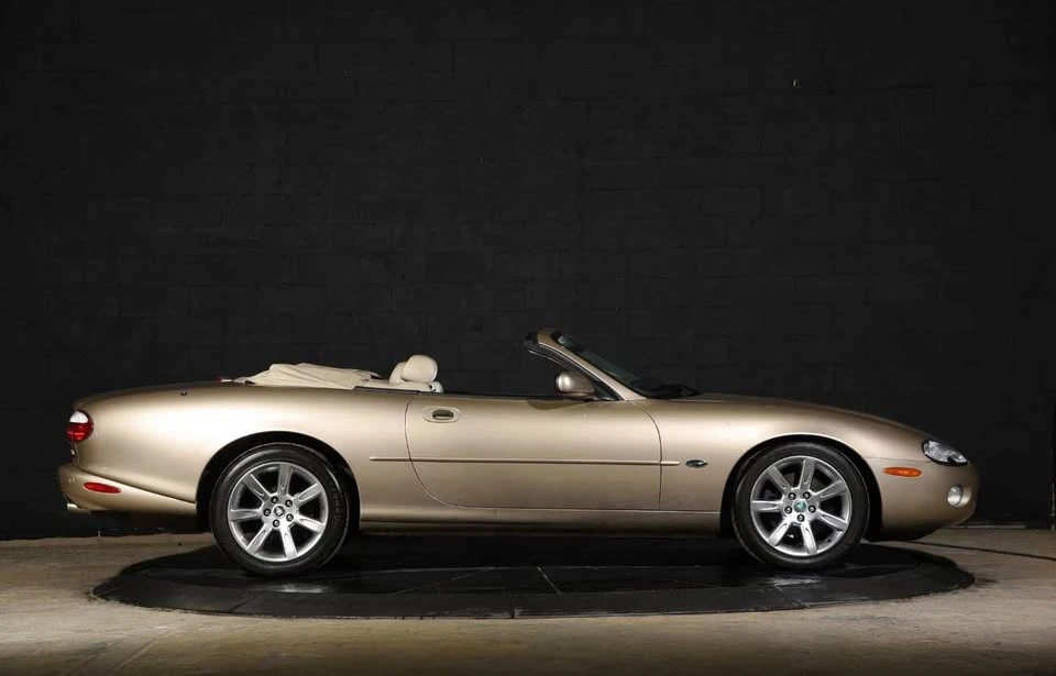 2001 Jaguar X100 XK8 - Image 8 of 13
