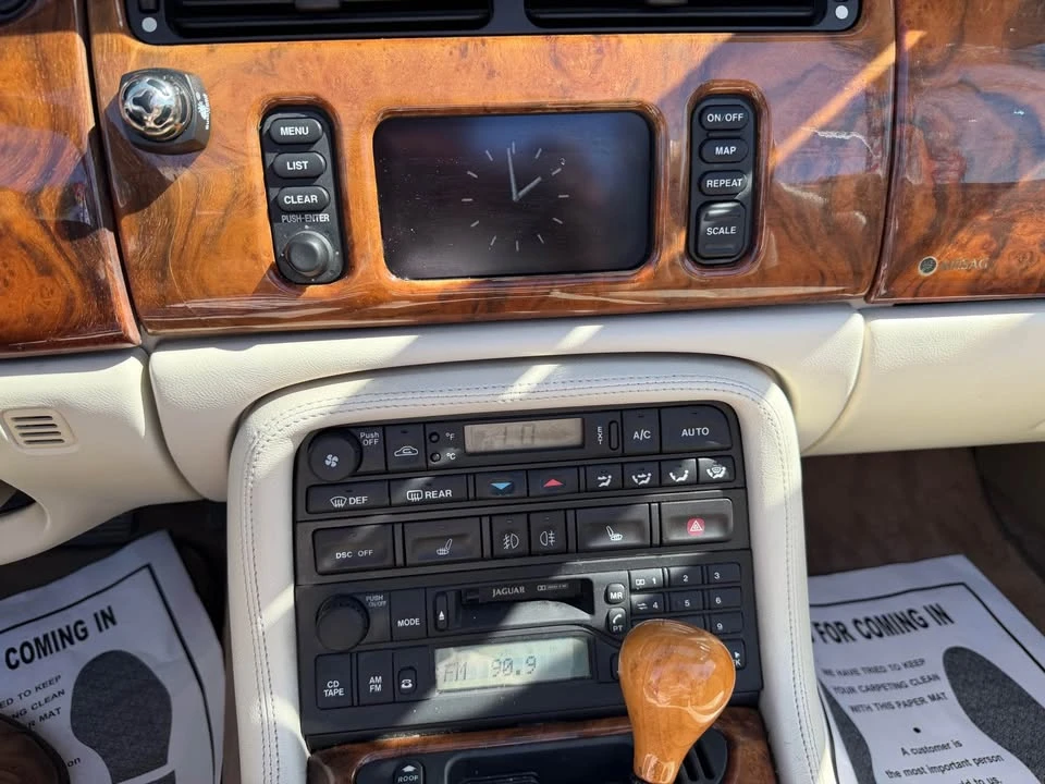 2001 Jaguar X100 XK8 - Image 10 of 18