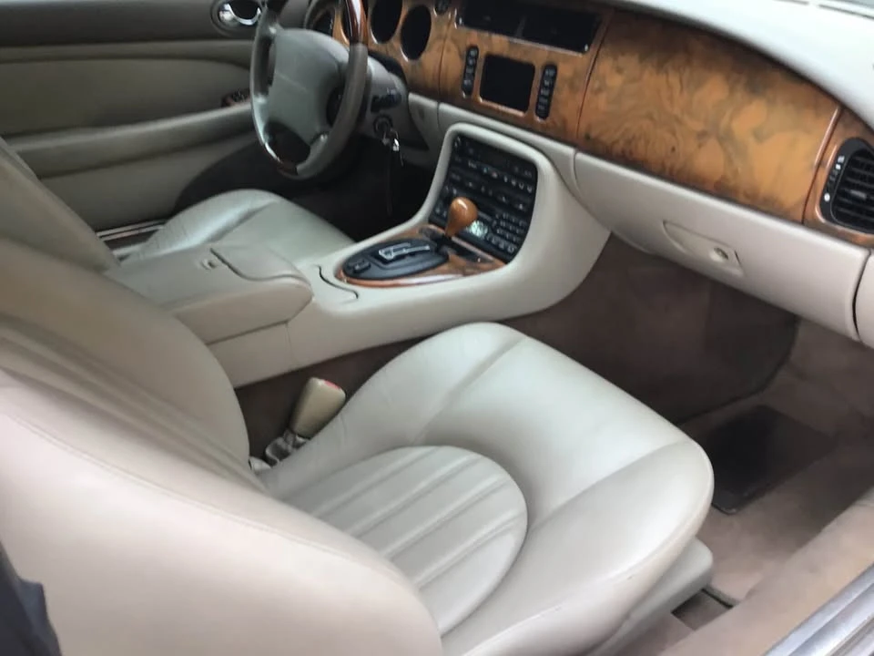 2001 Jaguar X100 XK8 - Image 3 of 5