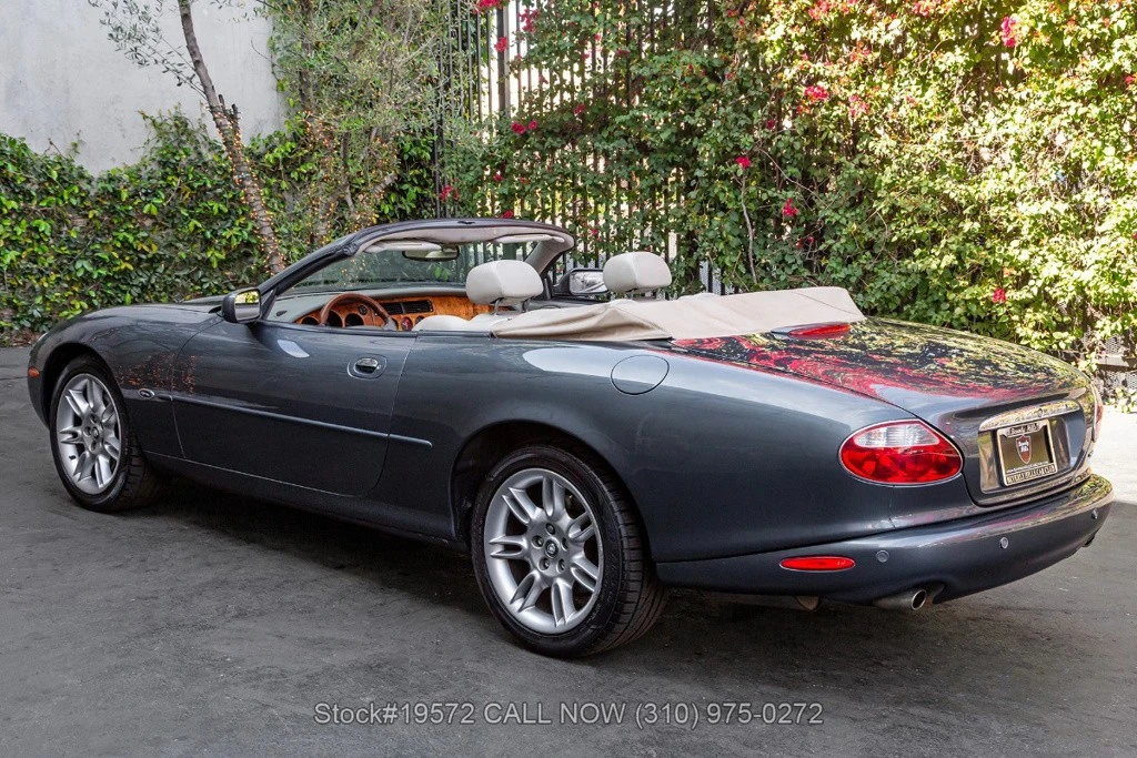 2001 Jaguar X100 XK8 - Image 7 of 12