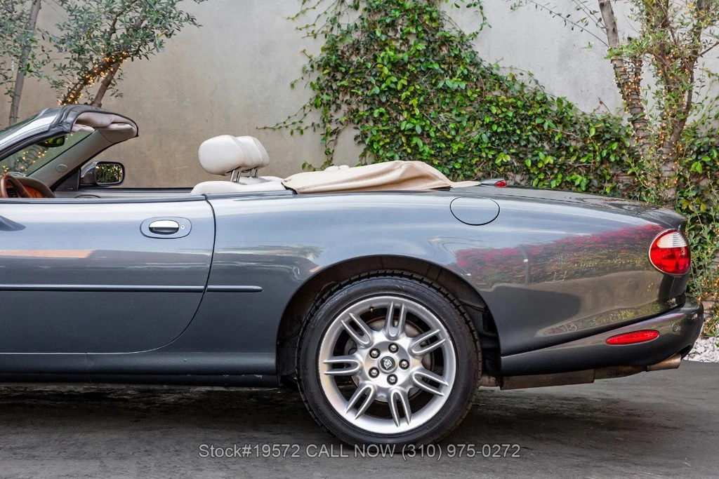 2001 Jaguar X100 XK8 - Image 19 of 24