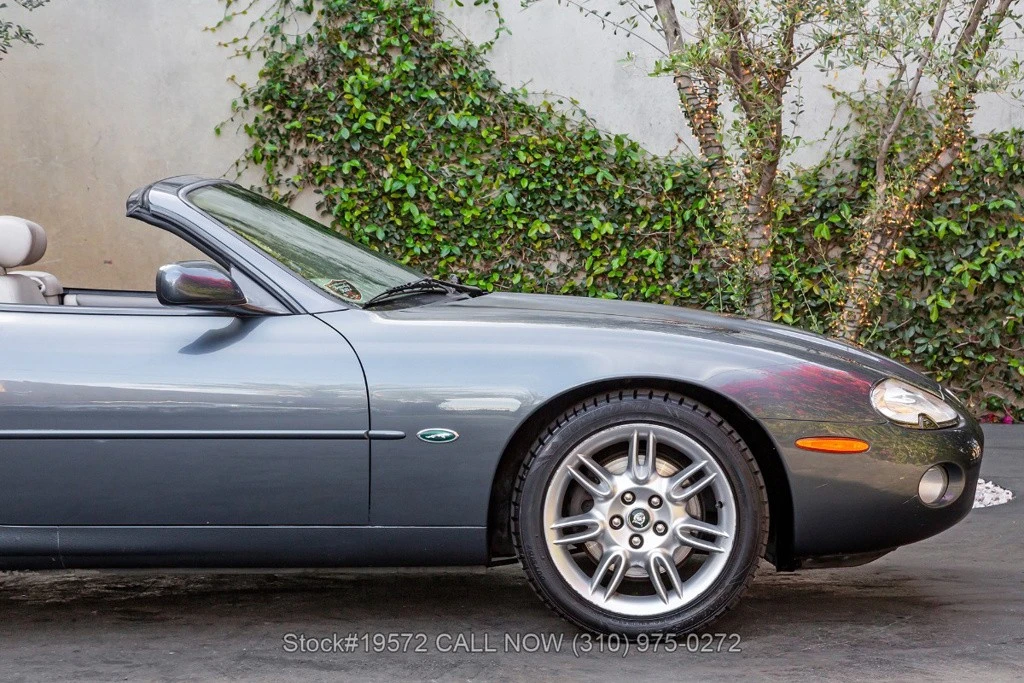 2001 Jaguar X100 XK8 - Image 16 of 24