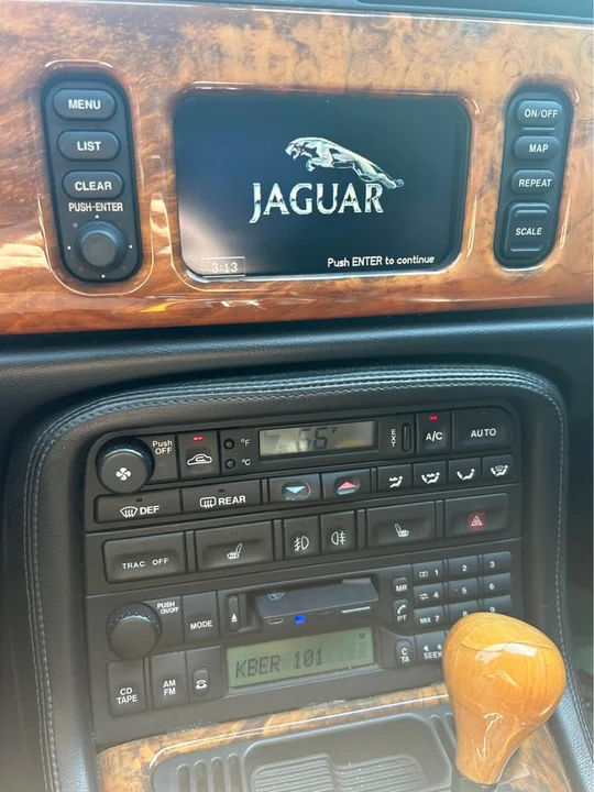 2001 Jaguar X100 XKR - Image 12 of 13