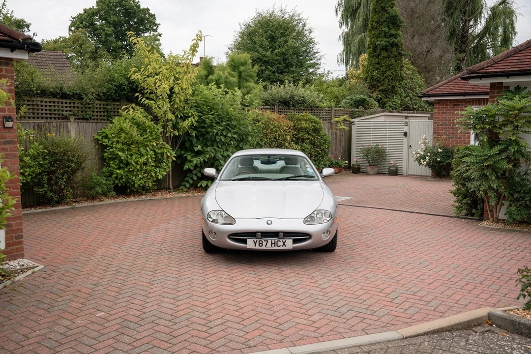 2001 Jaguar X100 XK8 - Image 2 of 30