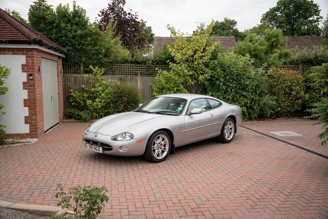 2001 Jaguar X100 XK8 - Image 5 of 30