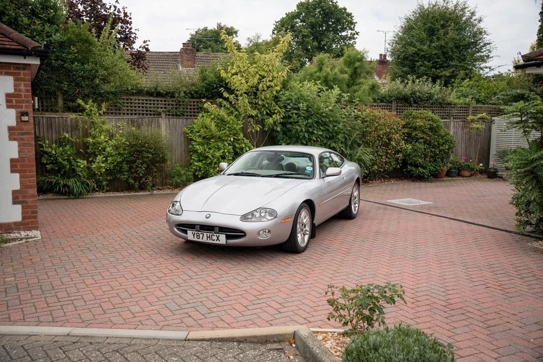 2001 Jaguar X100 XK8 - Image 4 of 30