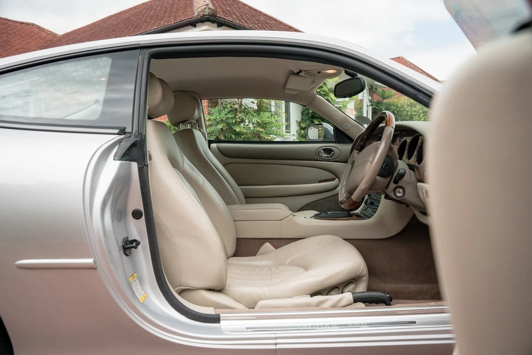 2001 Jaguar X100 XK8 - Image 30 of 30