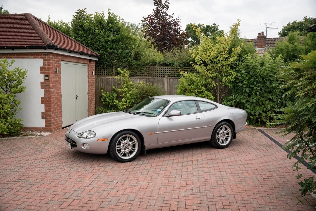 2001 Jaguar X100 XK8 - Image 7 of 30