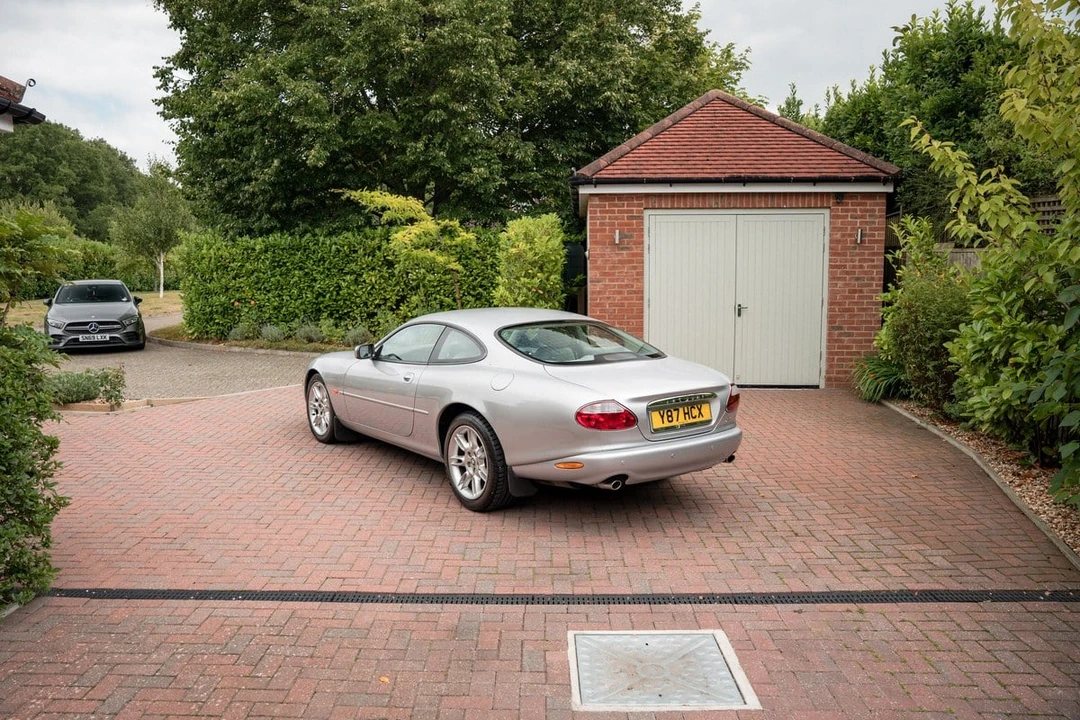 2001 Jaguar X100 XK8 - Image 13 of 30