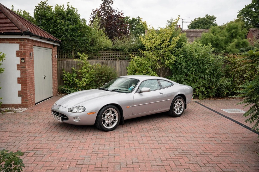 2001 Jaguar X100 XK8 - Image 6 of 30