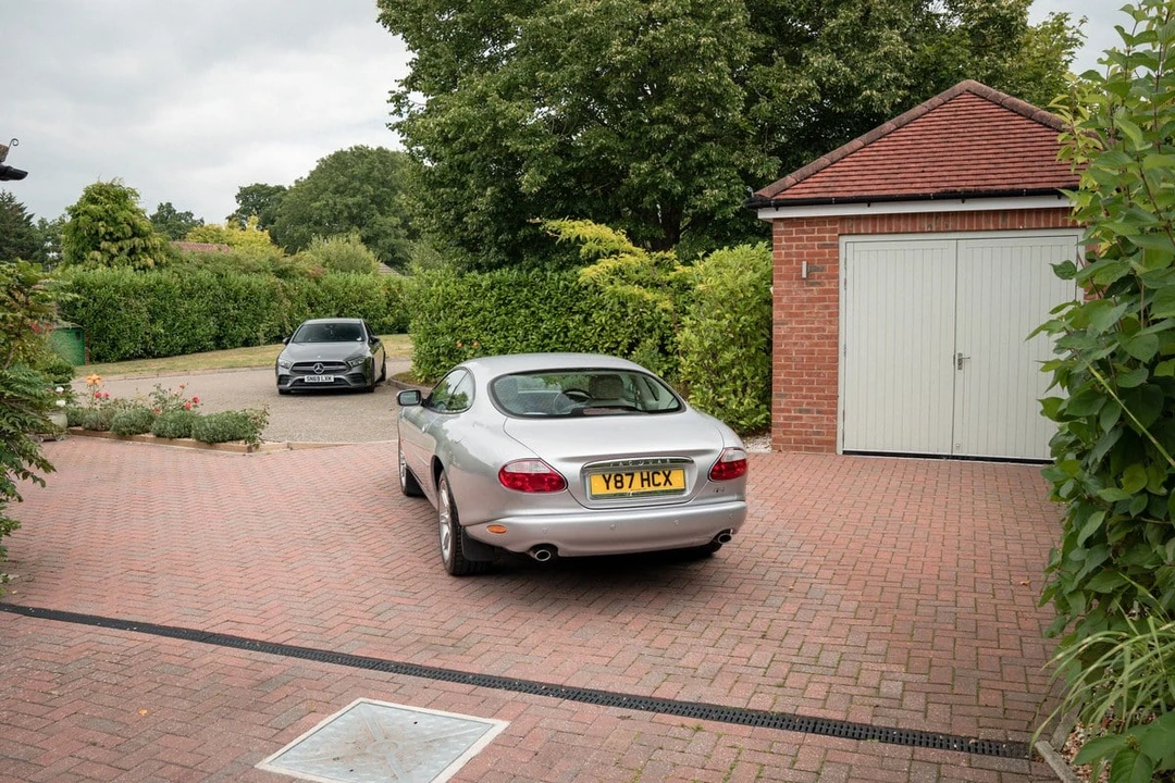 2001 Jaguar X100 XK8 - Image 15 of 30