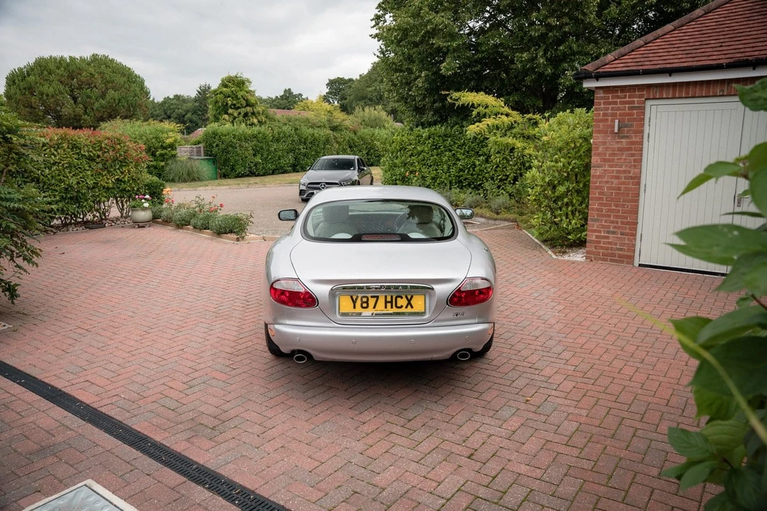 2001 Jaguar X100 XK8 - Image 16 of 30