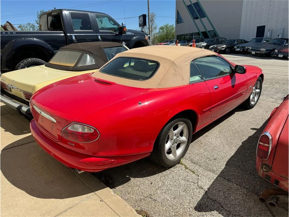 2001 Jaguar X100 XK8 - Image 6 of 17