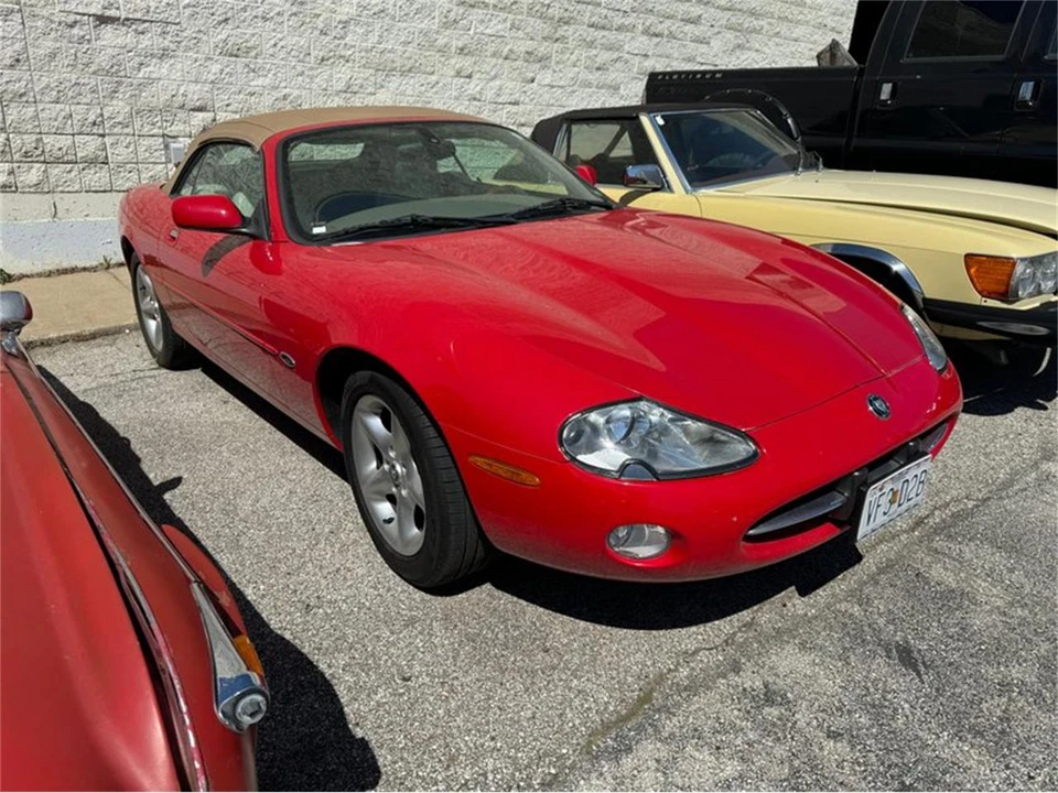 2001 Jaguar X100 XK8 - Image 4 of 17