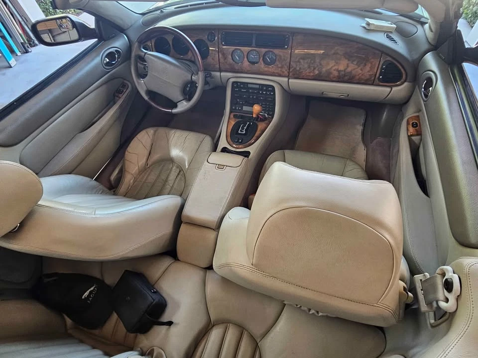 2001 Jaguar X100 XK8 - Image 8 of 9