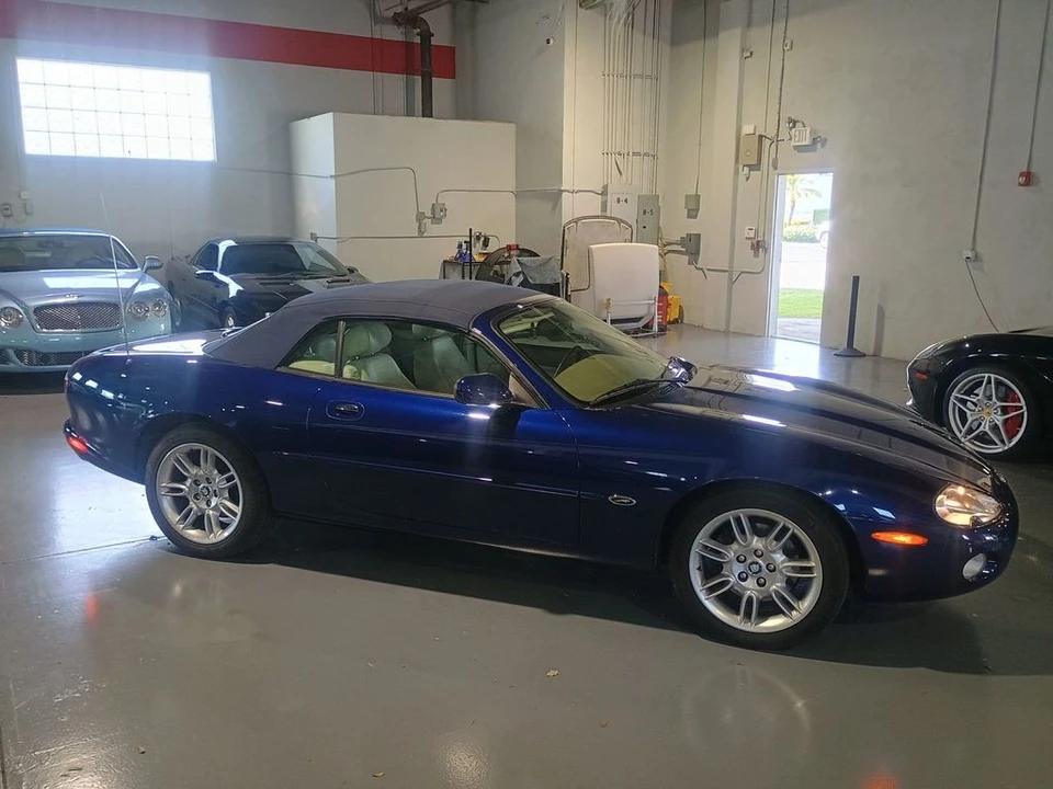 2001 Jaguar X100 XK8 - Image 8 of 12