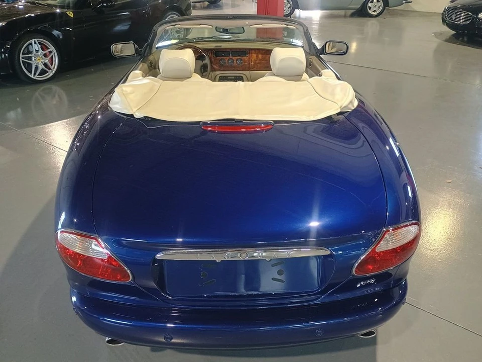 2001 Jaguar X100 XK8 - Image 6 of 12