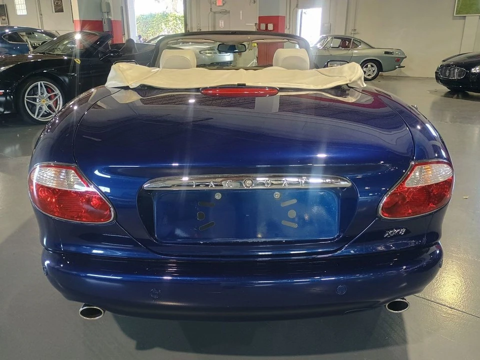 2001 Jaguar X100 XK8 - Image 5 of 12