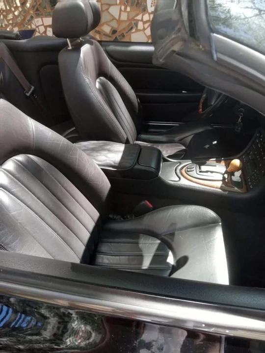 2001 Jaguar X100 XK8 - Image 4 of 5
