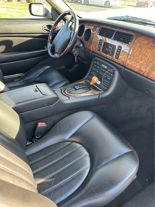 2001 Jaguar X100 XK8 - Image 8 of 8