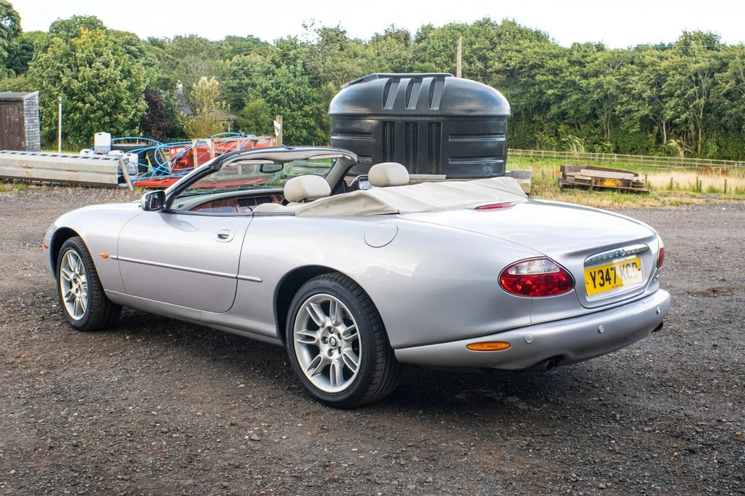 2001 Jaguar X100 XK8 - Image 10 of 30