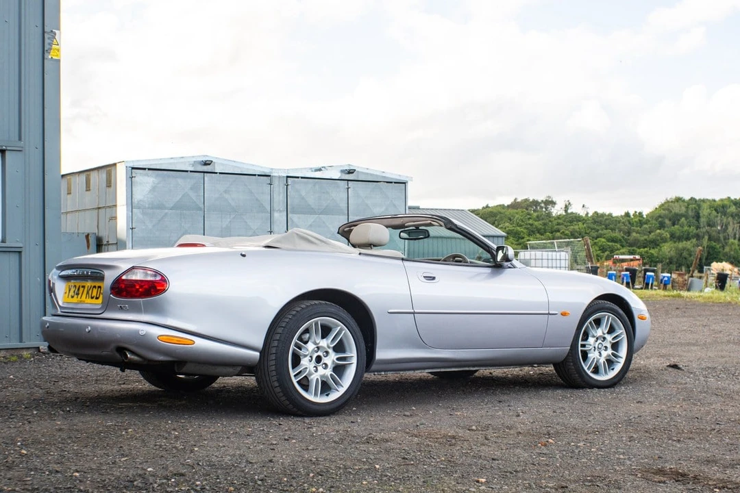 2001 Jaguar X100 XK8 - Image 12 of 30
