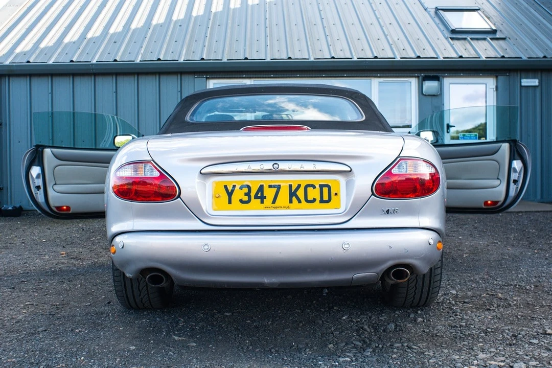 2001 Jaguar X100 XK8 - Image 23 of 30