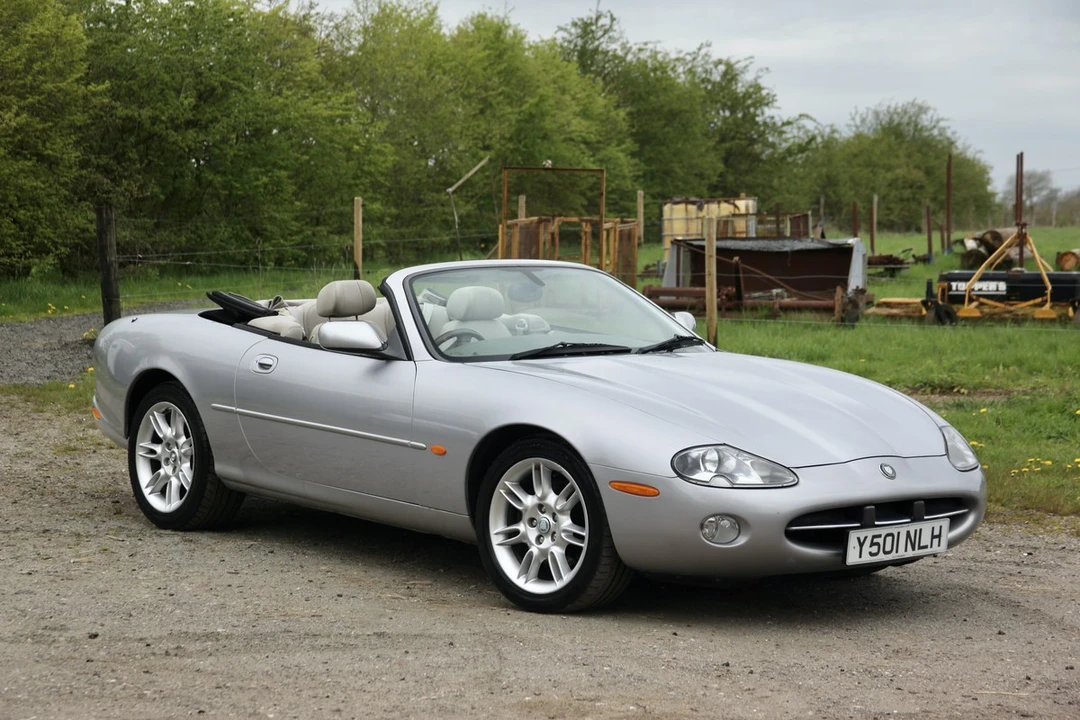 2001 Jaguar X100 XK8 - Image 14 of 30