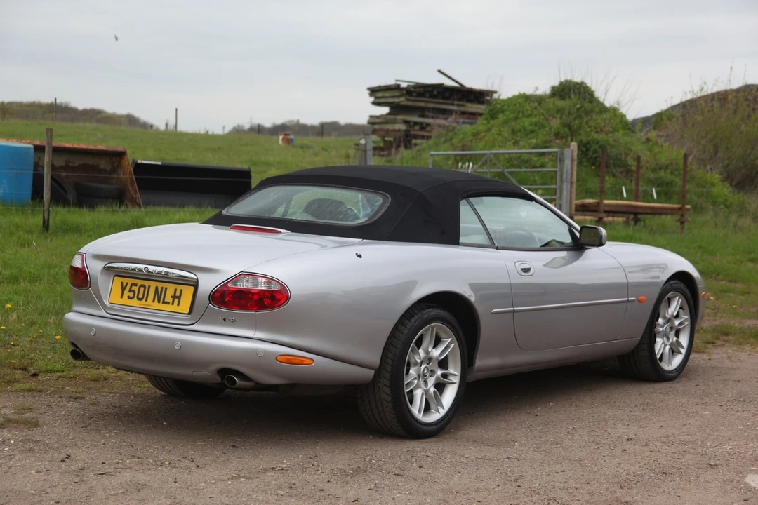2001 Jaguar X100 XK8 - Image 15 of 30