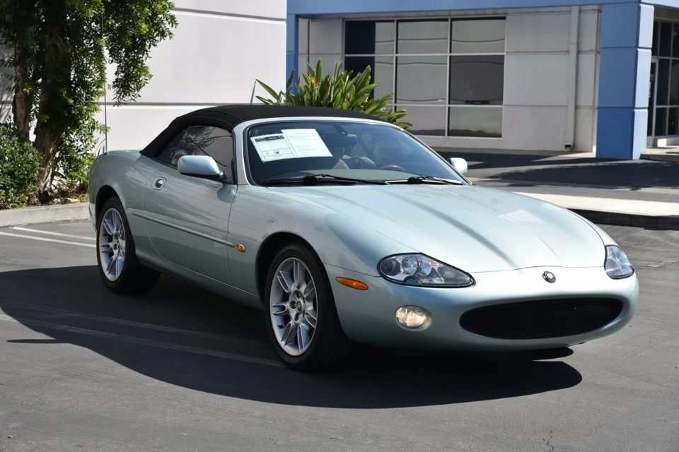 2001 Jaguar X100 XK8 - Image 11 of 20