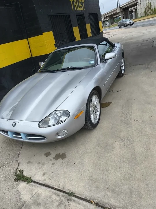 2001 Jaguar X100 XK8 - Image 4 of 6