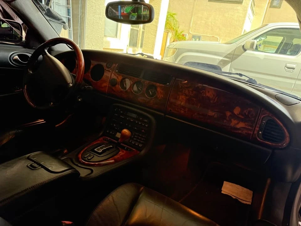 2001 Jaguar X100 XK8 - Image 12 of 15