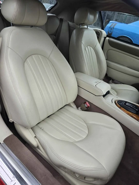 2001 Jaguar X100 XK8 - Image 11 of 19