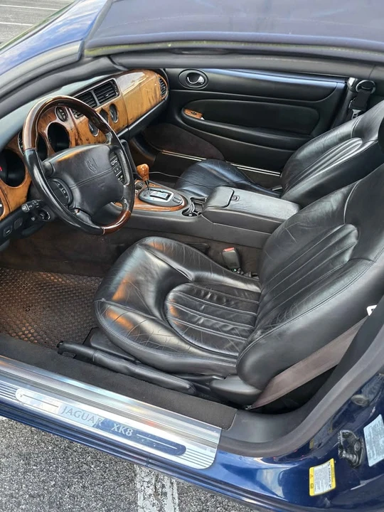 2001 Jaguar X100 XK8 - Image 6 of 10