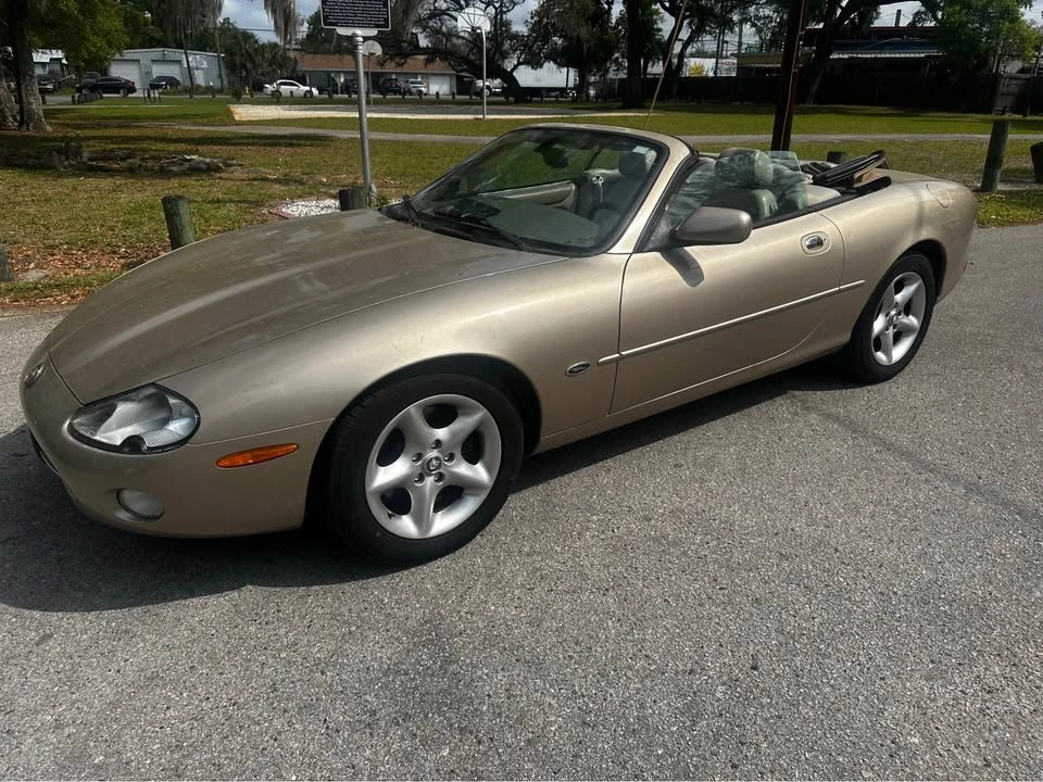 2001 Jaguar X100 XK8 - Image 8 of 14