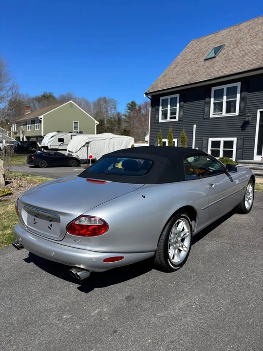 2001 Jaguar X100 XK8 - Image 11 of 18