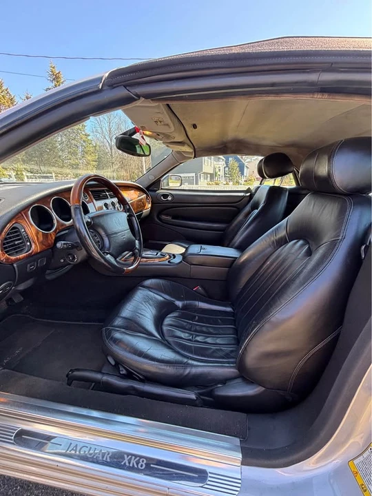 2001 Jaguar X100 XK8 - Image 16 of 18